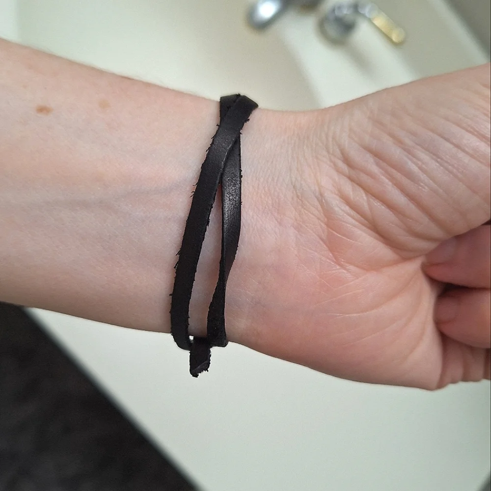 ARTEMAS QUIBBLE | Leather Bracelet